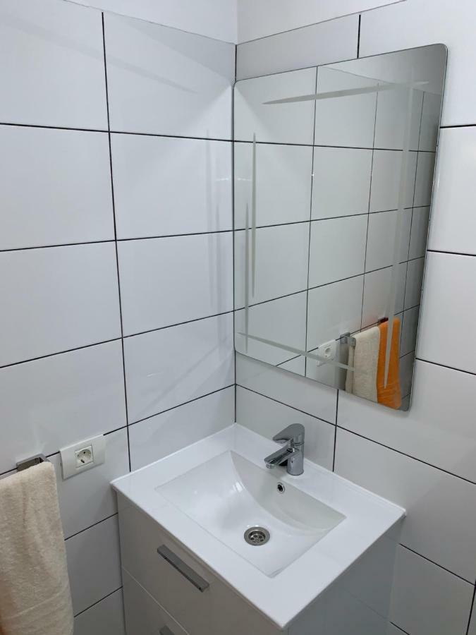 Cozy Studio In Los Cristianos Beach Free Wifi Arona  Esterno foto